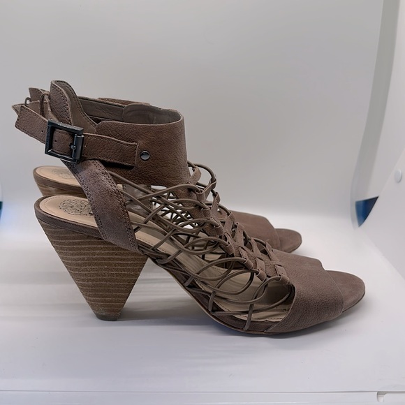 Vince Camuto Evel gladiator heel in taupe. Size US 10 - Picture 3 of 5